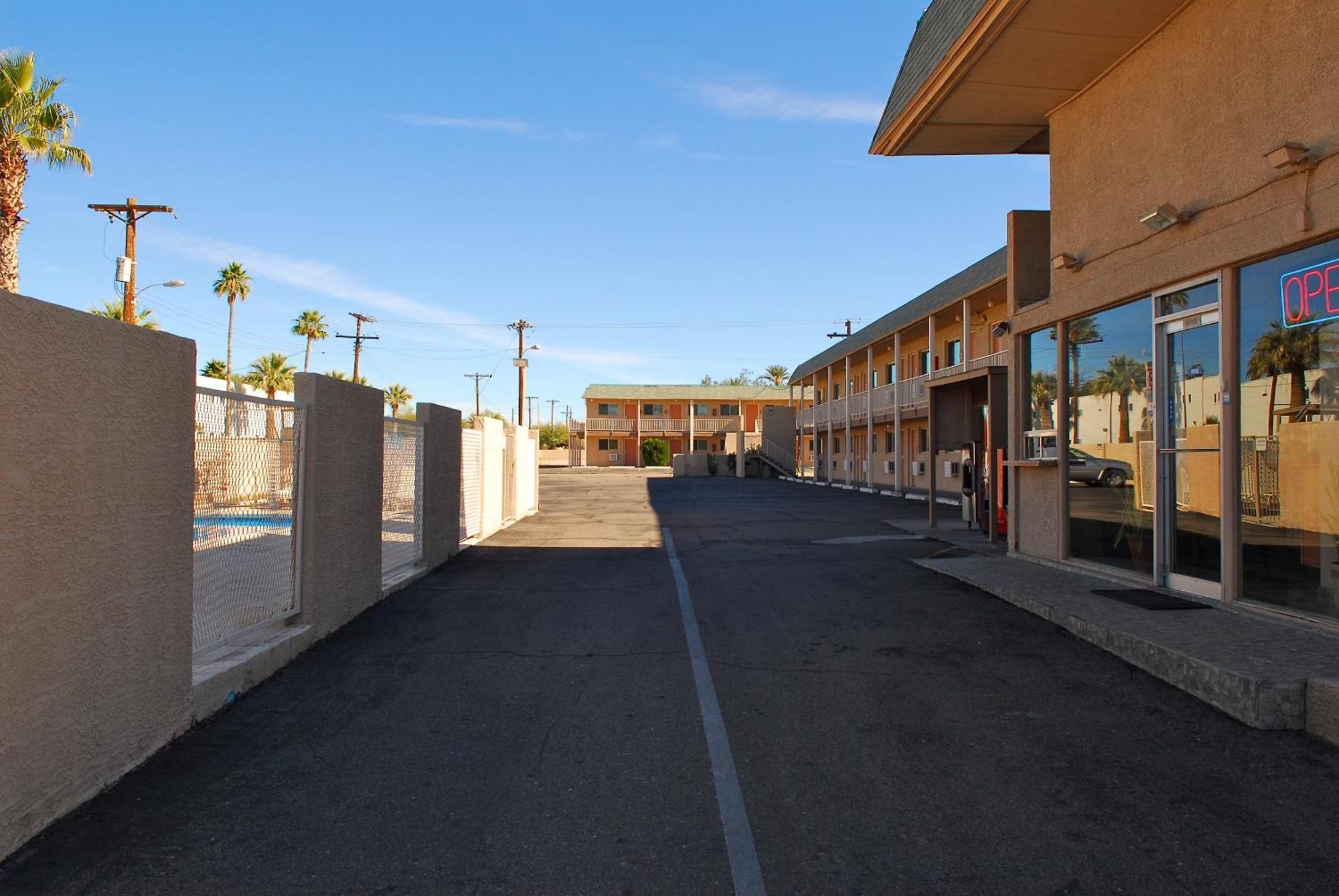 Stone Inn Extended Stay U Of A ทูซอน ภายนอก รูปภาพ